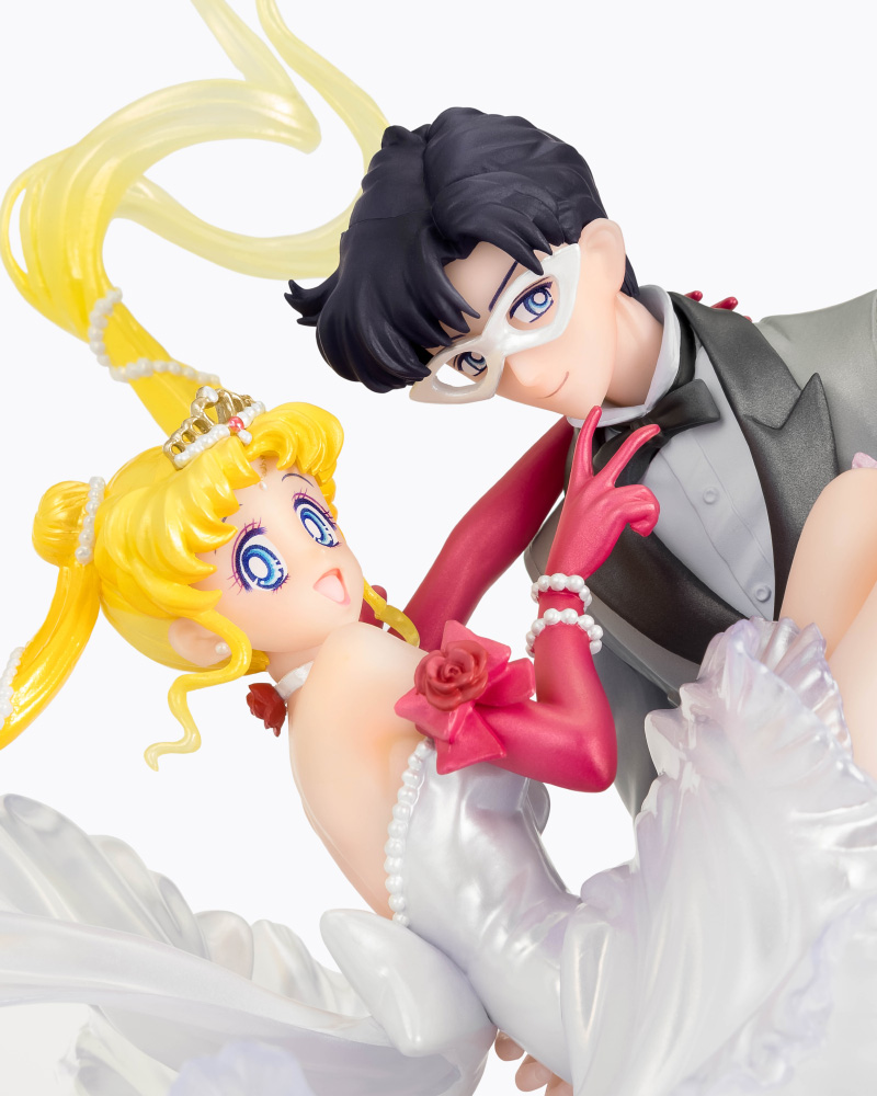 FiguartsZERO-Chouette_Usagi_&_Tuxedo_Mask_Moonlight_ed_01